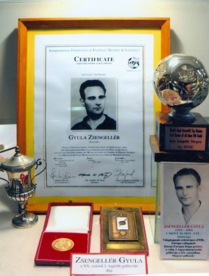 Zsengellér Gyula a ceglédi sportmúzeumban
